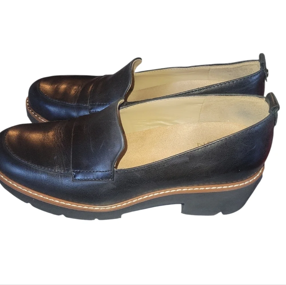 Naturalizer Women's Black Faux Leather Upper Round Toe Slip On Loafers 8M